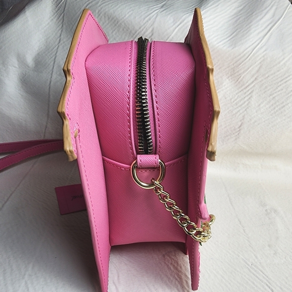 Betsey Johnson Crossbody Bag Pink Beach House With Frenchie Dog Purse NWT - Picture 7 of 17